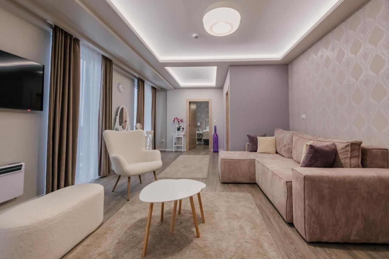 Hotel Beli Dvor Čačak Екстериор снимка
