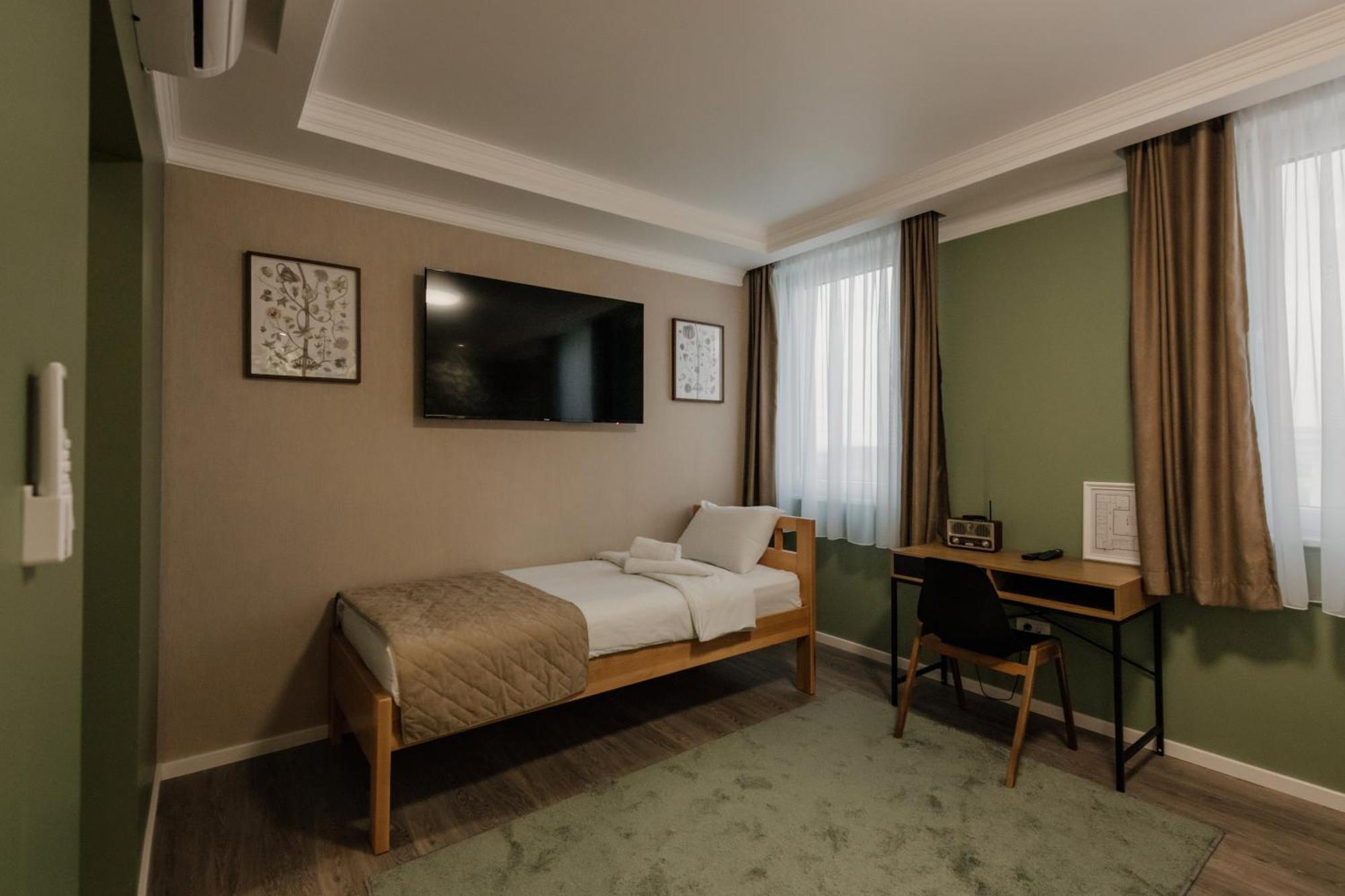 Hotel Beli Dvor Čačak Екстериор снимка
