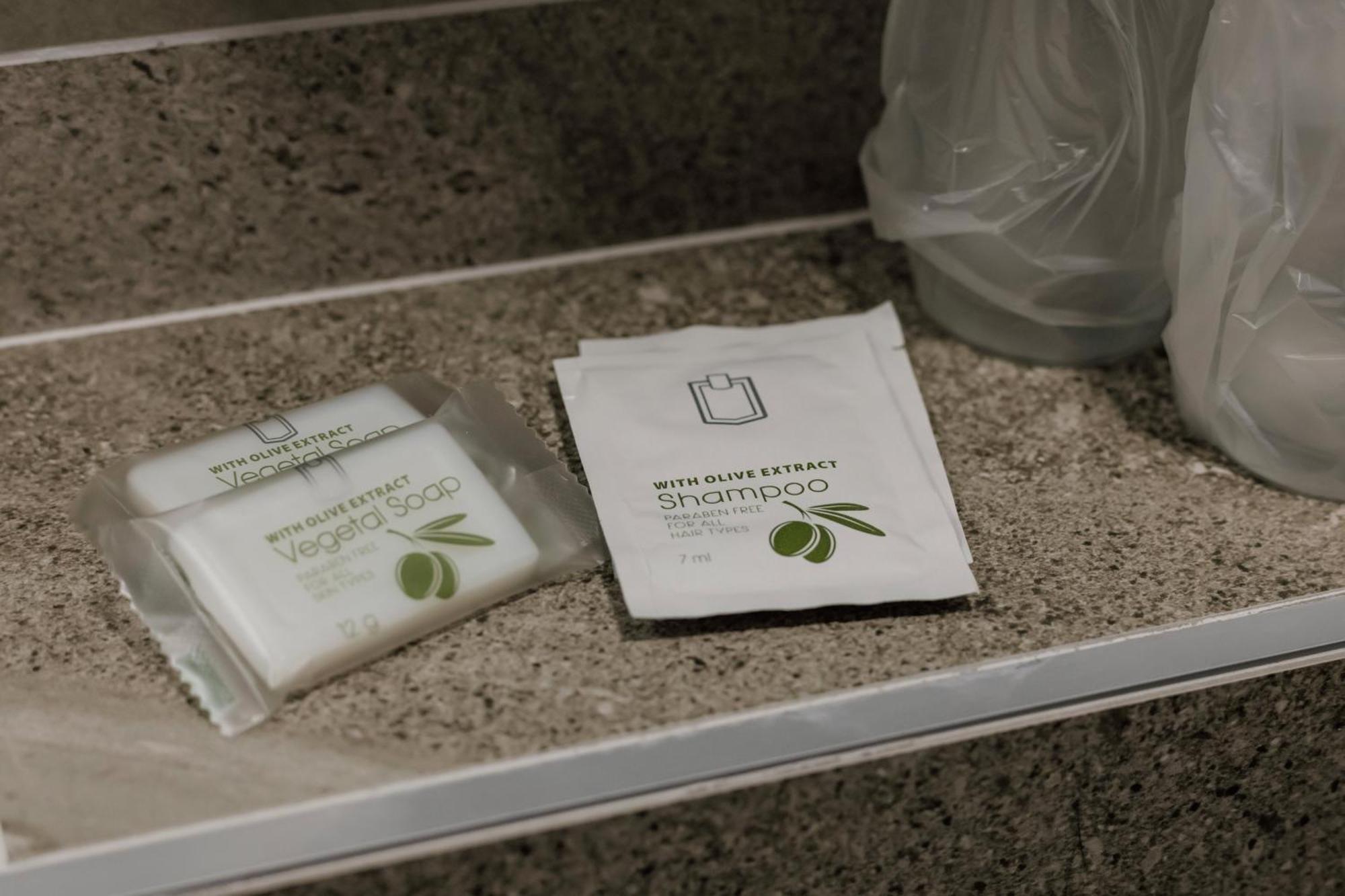 Hotel Beli Dvor Čačak Екстериор снимка